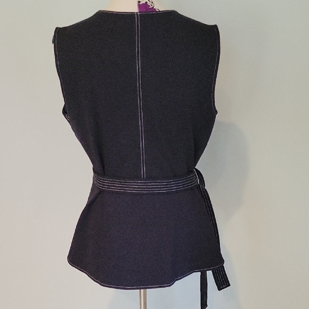 SPANX Black Perfect Tie Sleeveless Waist Top With Tie Vneck Size Large - Picture 5 of 8